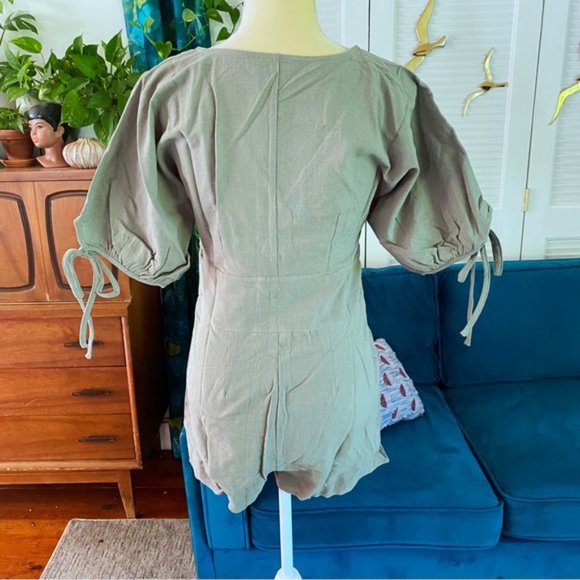 Entro | Sweeter Days Utility Puff Sleeve Retro Button Down Romper Olive Green - Picture 11 of 14